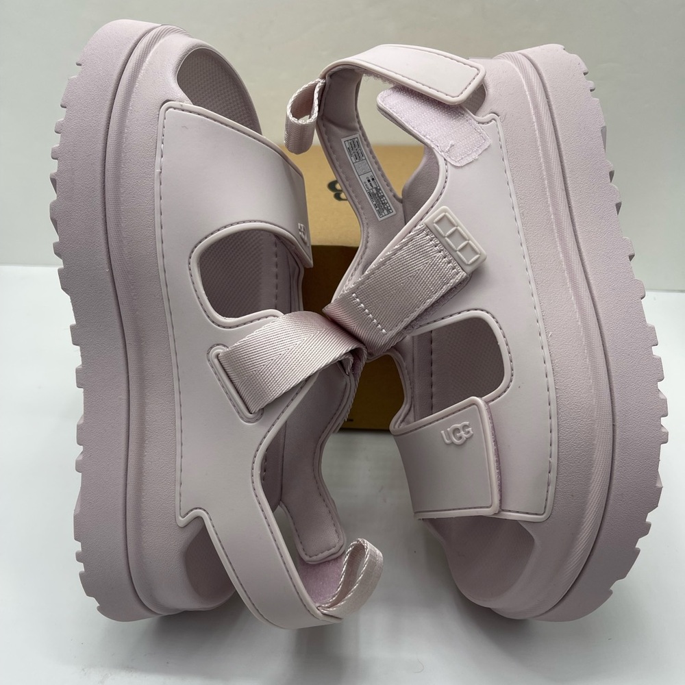 UGG Platform Sandals 
W / 1152685
W GOLDENGLOW
BYF Bay Fog
New - Picture 11 of 16